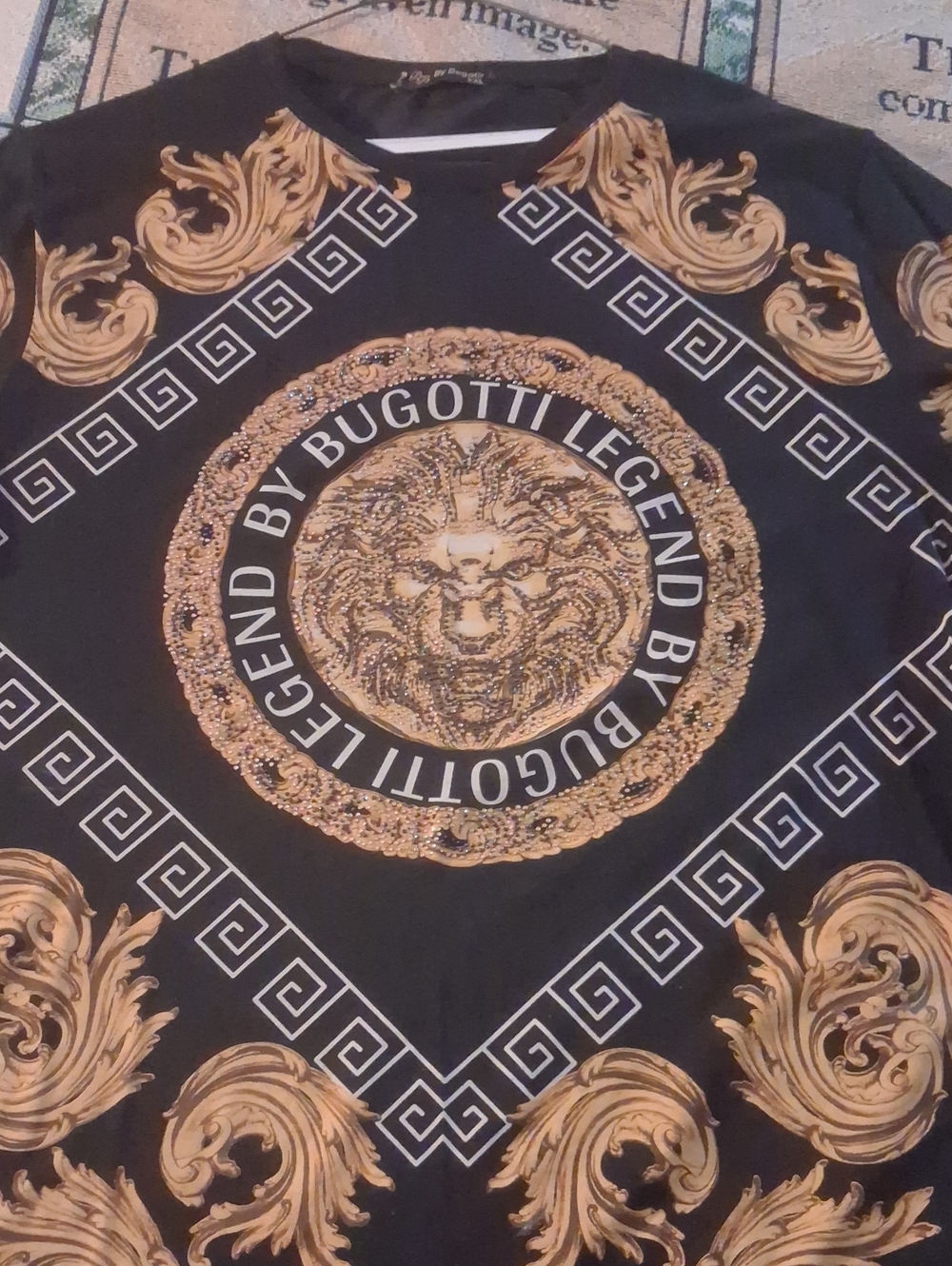Legend Mens Short Sleeve Tee in Black & Gold